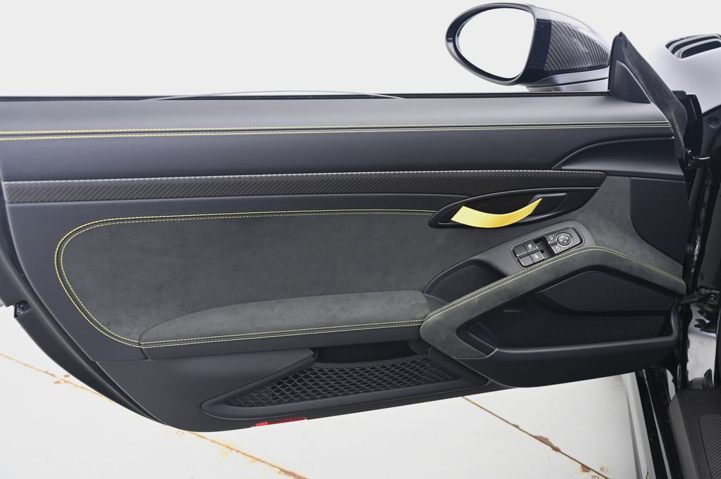 Thumbnail: 2025 Porsche 718 Cayman - 22
