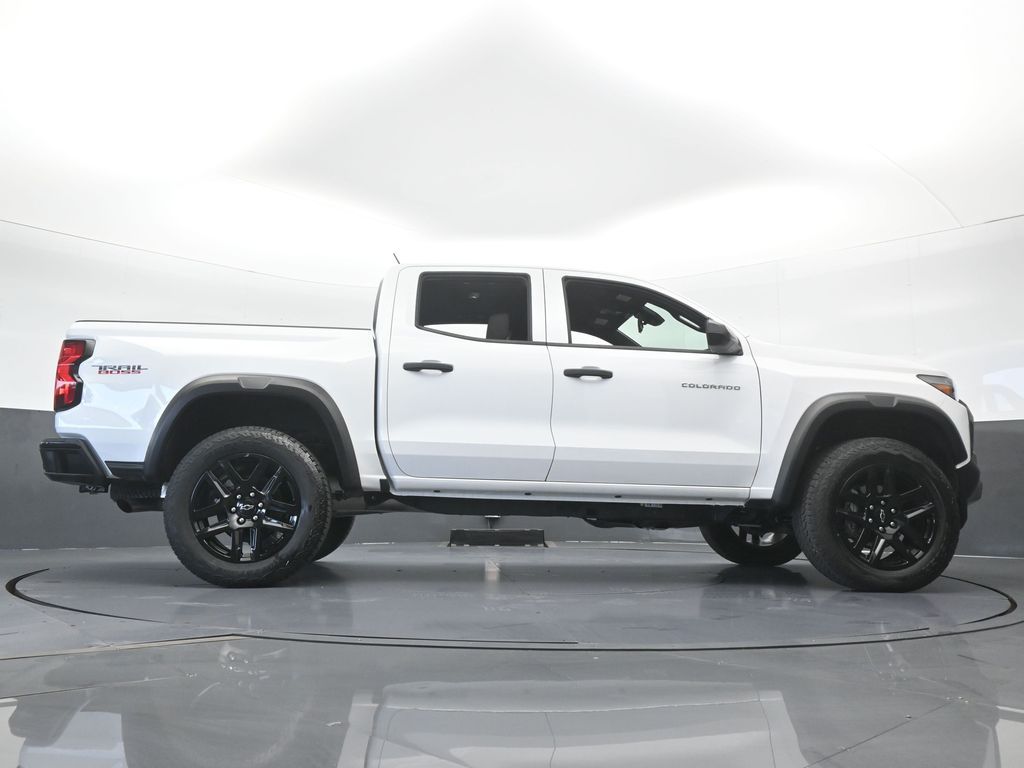 Used 2025 Summit White Chevrolet Trail Boss image 55