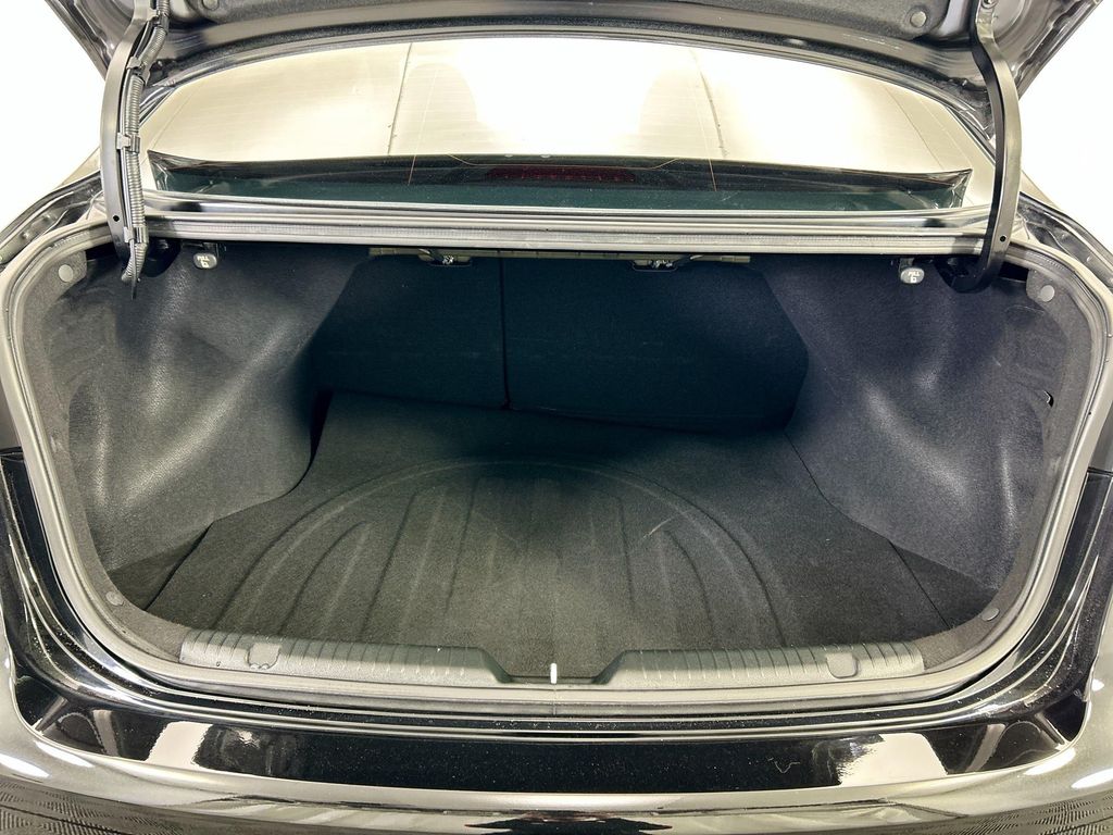 Thumbnail: 2018 Kia Forte - 26