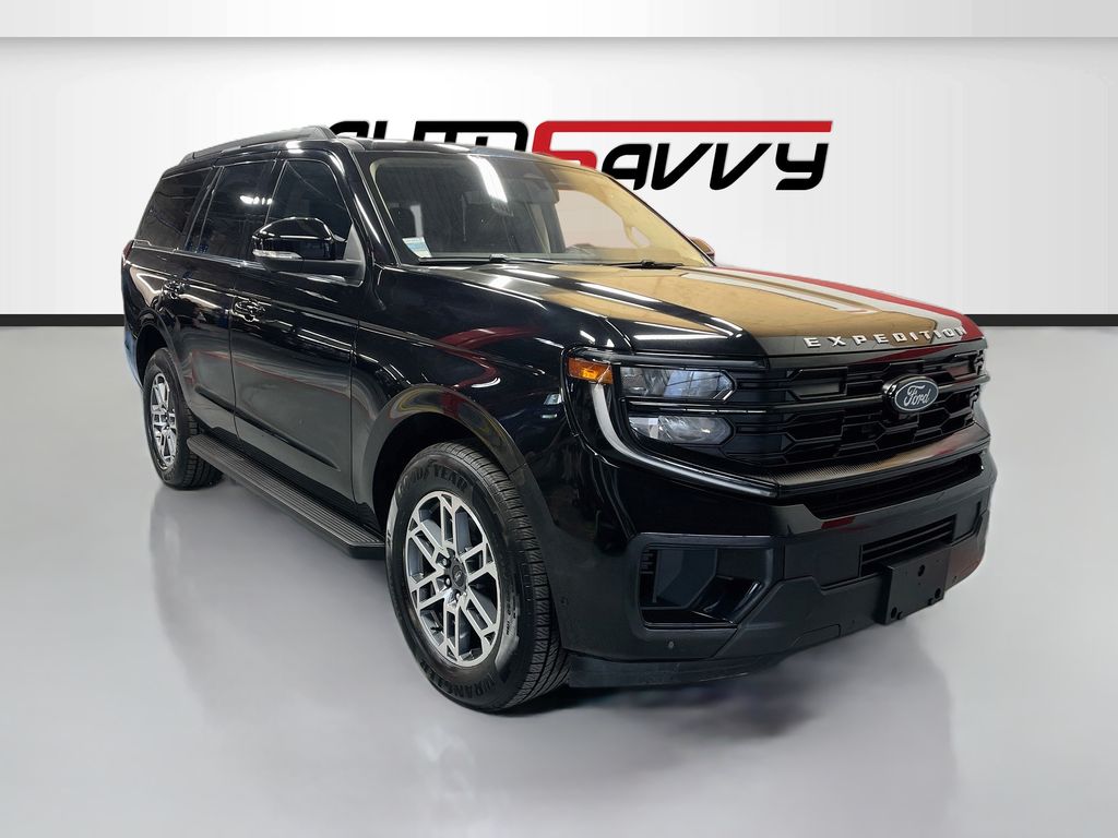 Black Metallic 2025 Ford Expedition Active RWD SUV / Crossover 4X2 Automatic