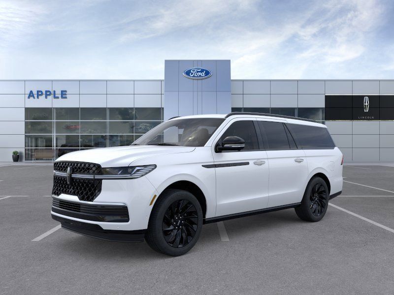 Star White Metallic Tri-Coat 2026 Lincoln Navigator L Reserve 4WD SUV / Crossover Four-Wheel Drive Automatic
