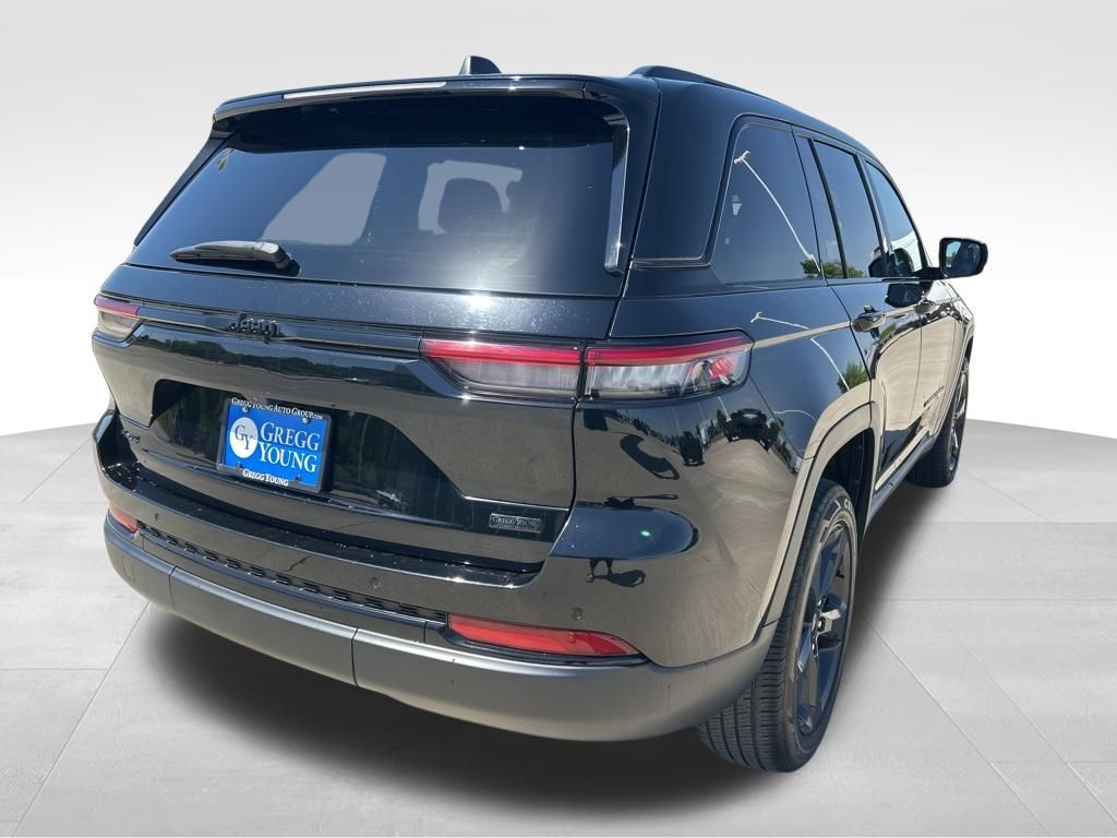 Used 2023 Jeep Grand Cherokee SUV