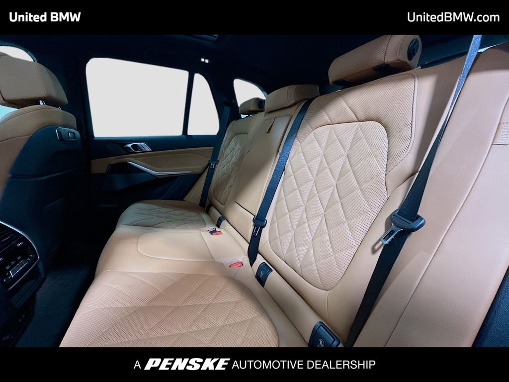 Thumbnail: 2026 BMW X5 - 13