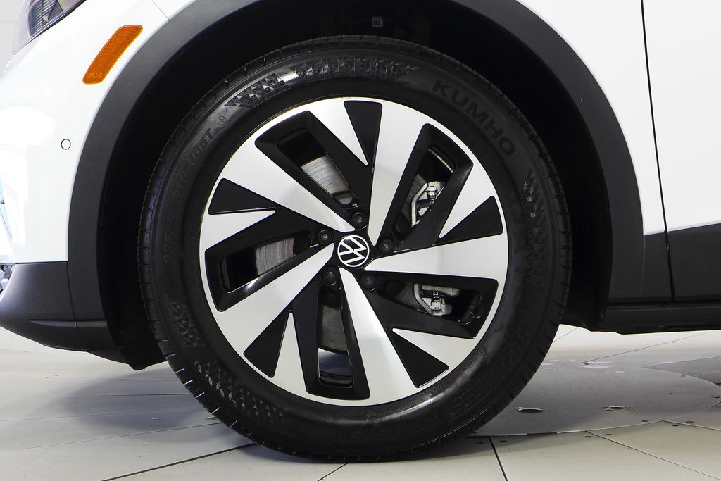 Thumbnail: 2023 Volkswagen ID.4 - 5