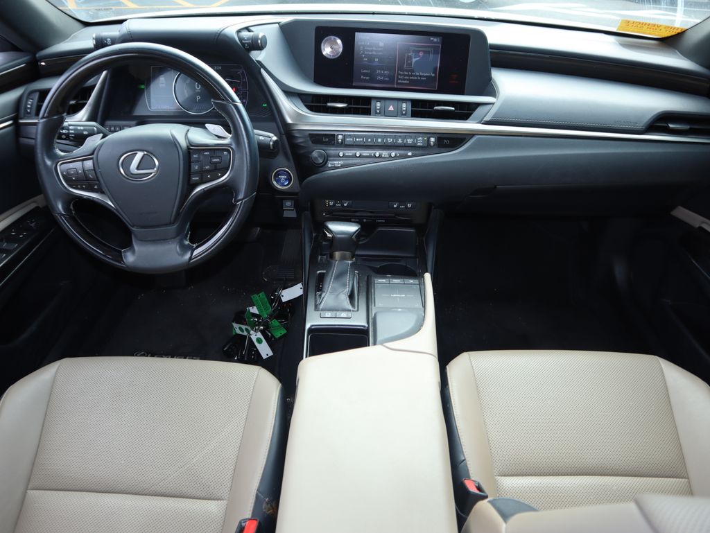 Thumbnail: 2019 Lexus ES - 7