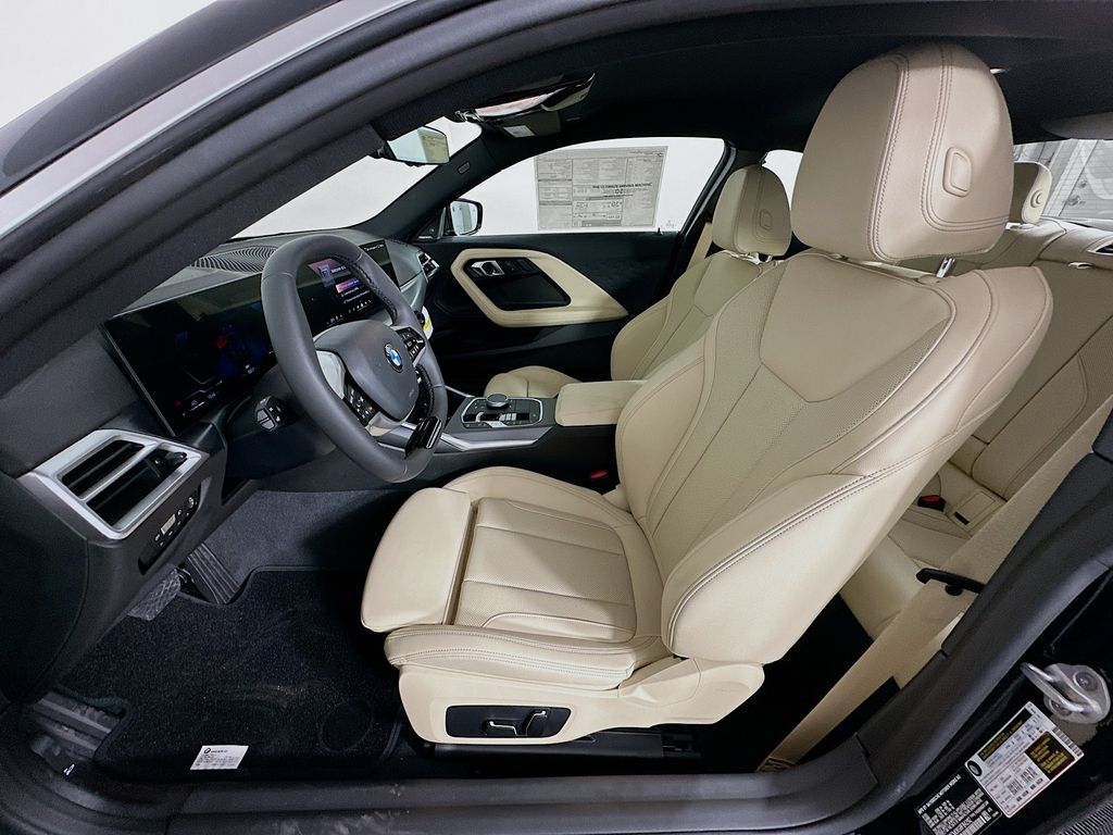 Thumbnail: 2025 BMW 2 Series - 16