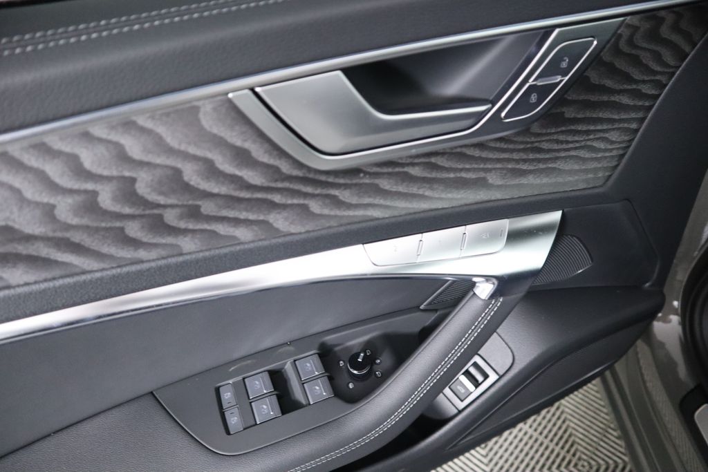 2025 Audi A6  25
