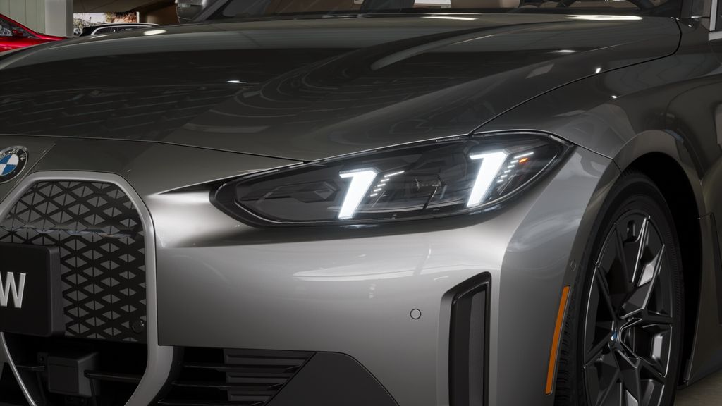 Thumbnail: 2026 BMW i4 - 31