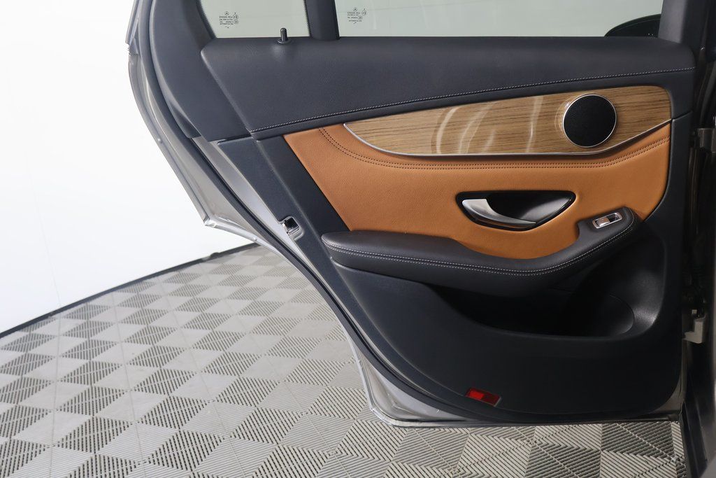 Thumbnail: 2019 Mercedes-Benz GLC - 13