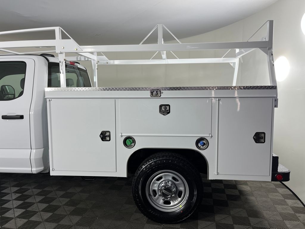 2026 Ford F-350 Crew Cab SRW 4WD Service Truck for sale #9F0438 - photo 20