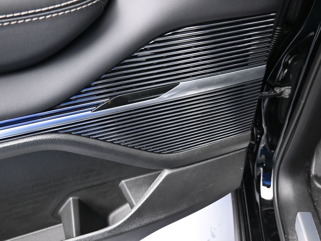 New 2026 High Gloss Black Jeep Summit Obsidian image 16