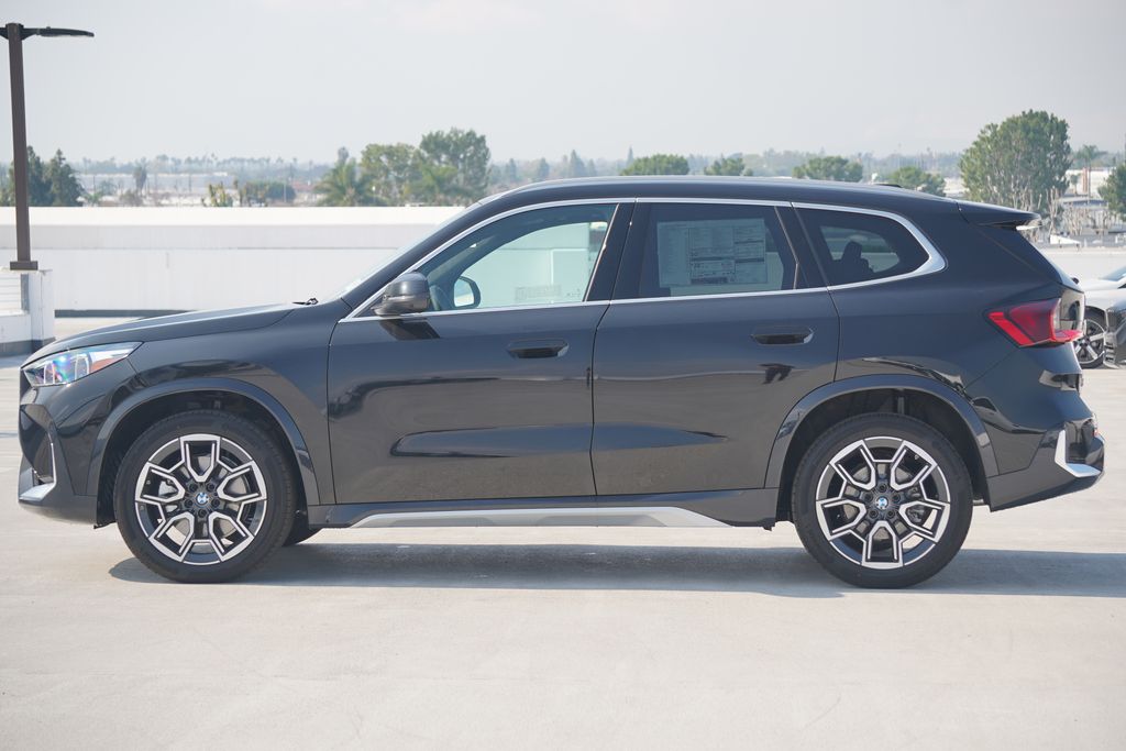 Thumbnail: 2026 BMW X1 - 4