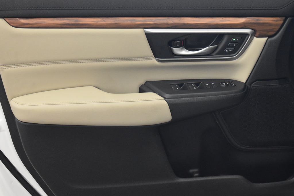 Thumbnail: 2019 Honda CR-V - 14