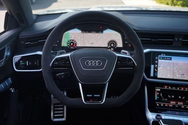 Thumbnail: 2026 Audi RS 7 - 15