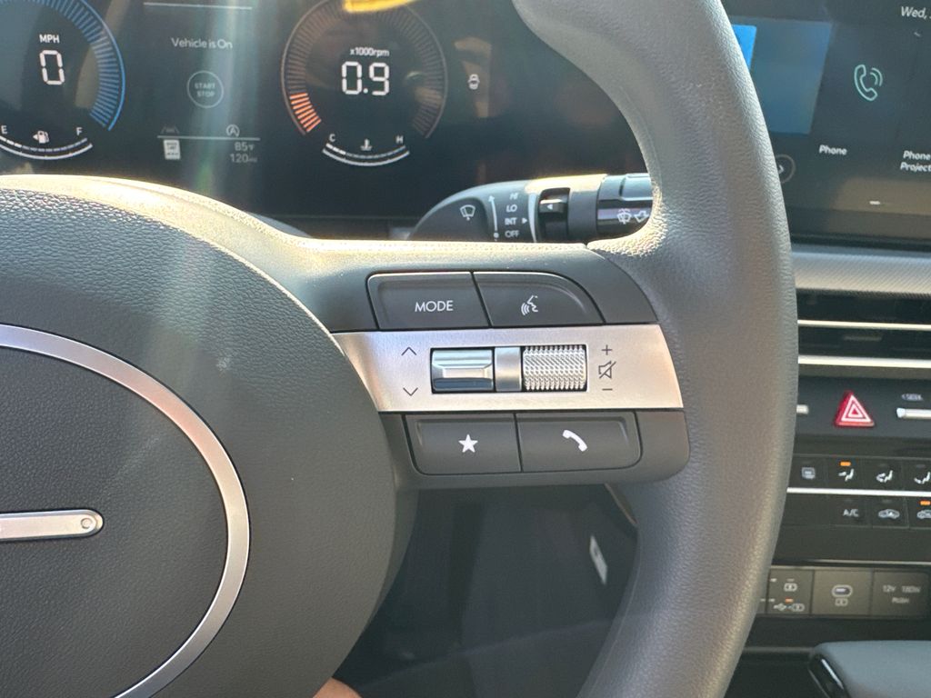 2025 Hyundai Sonata SE photo 14