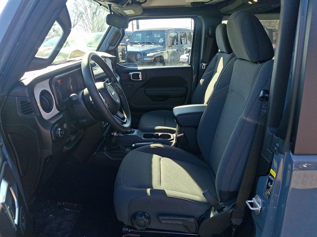 New 2026 Jeep Wrangler SUV