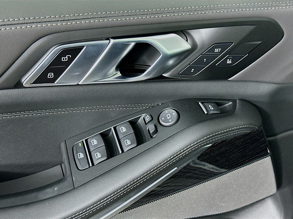 Thumbnail: 2026 BMW X5 - 20