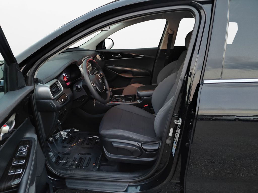 Used Car 2020 Kia Sorento  Lx For Sale Under $20,000 In Austin, Texas