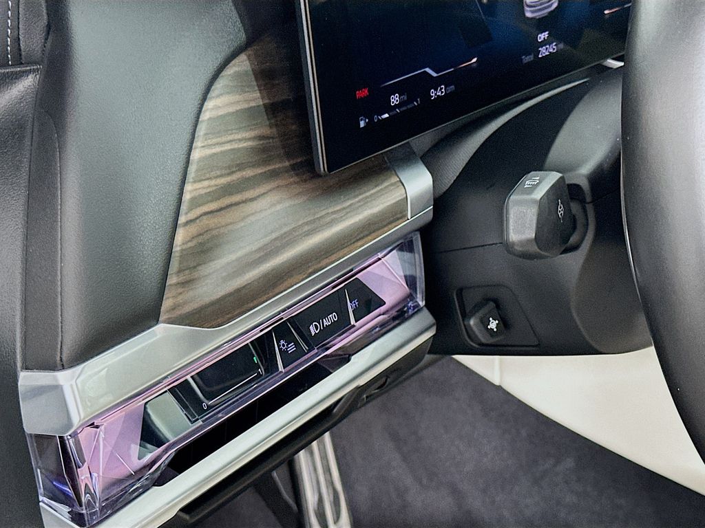 Thumbnail: 2023 BMW 7 Series - 10