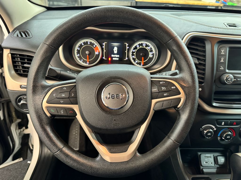 2016 Jeep Cherokee Sport