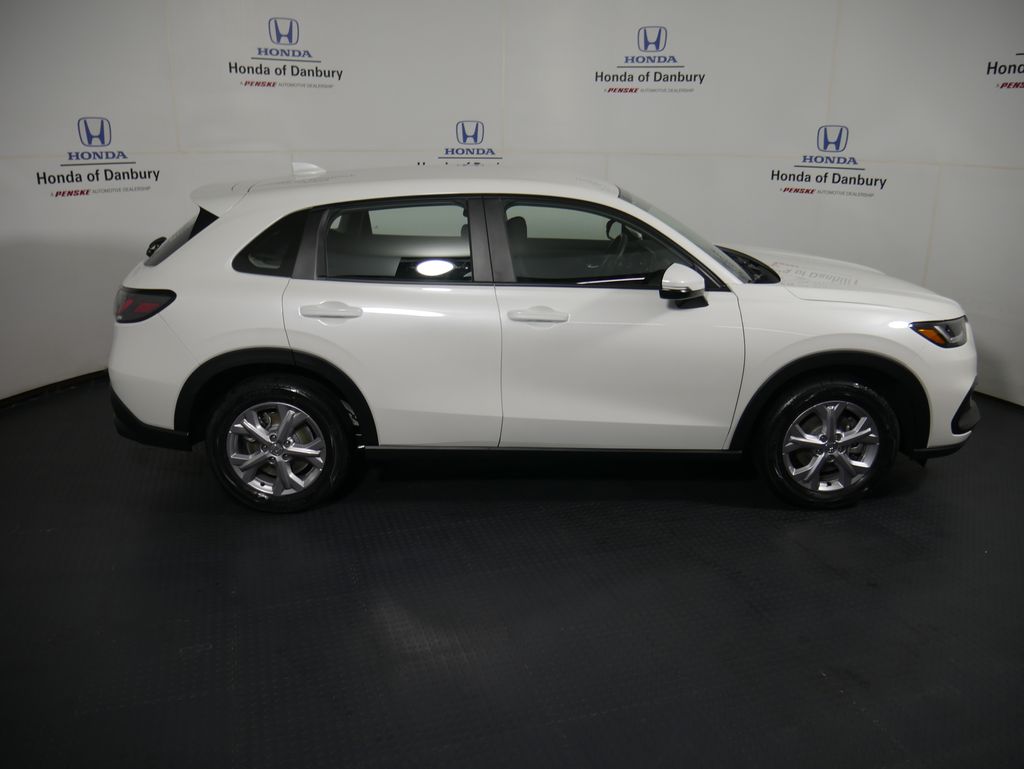 Thumbnail: 2026 Honda HR-V - 3