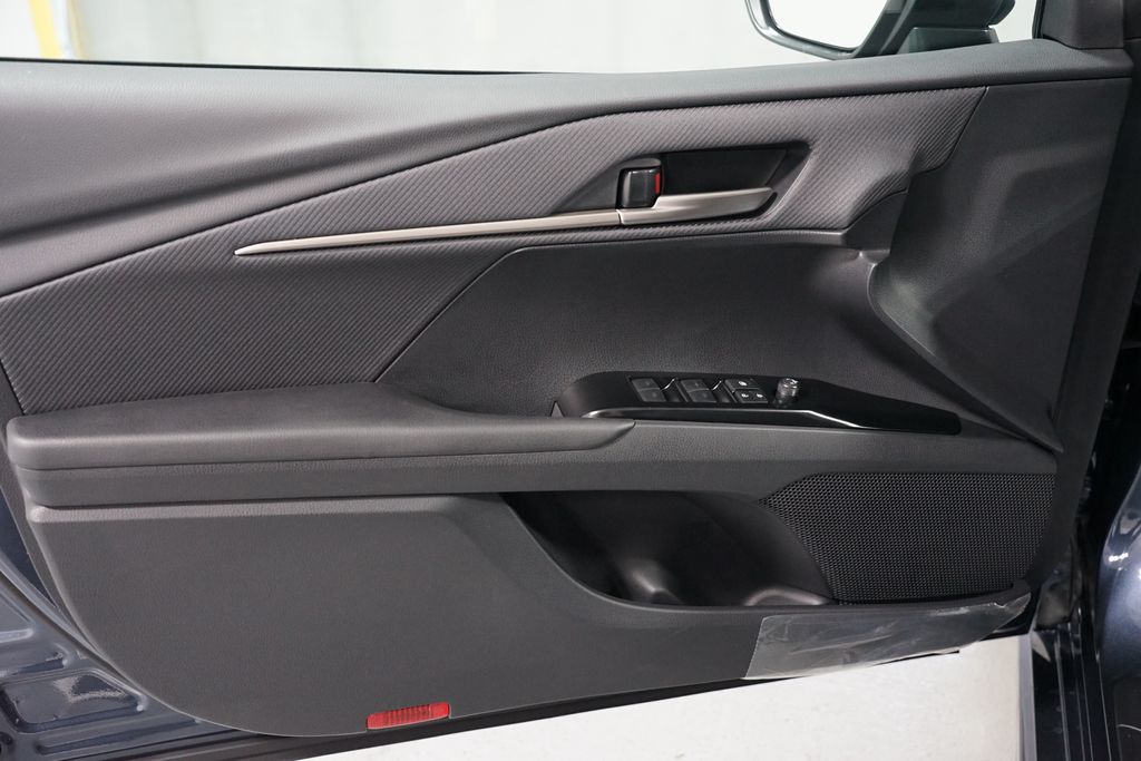 Thumbnail: 2026 Toyota Camry - 31