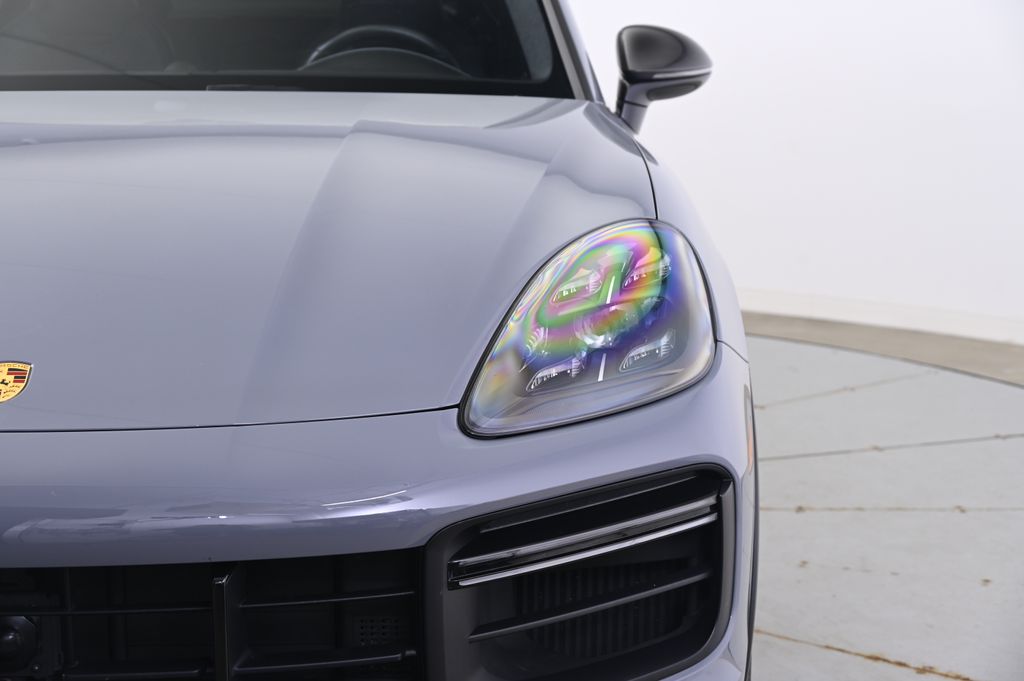 Thumbnail: 2022 Porsche  - 12