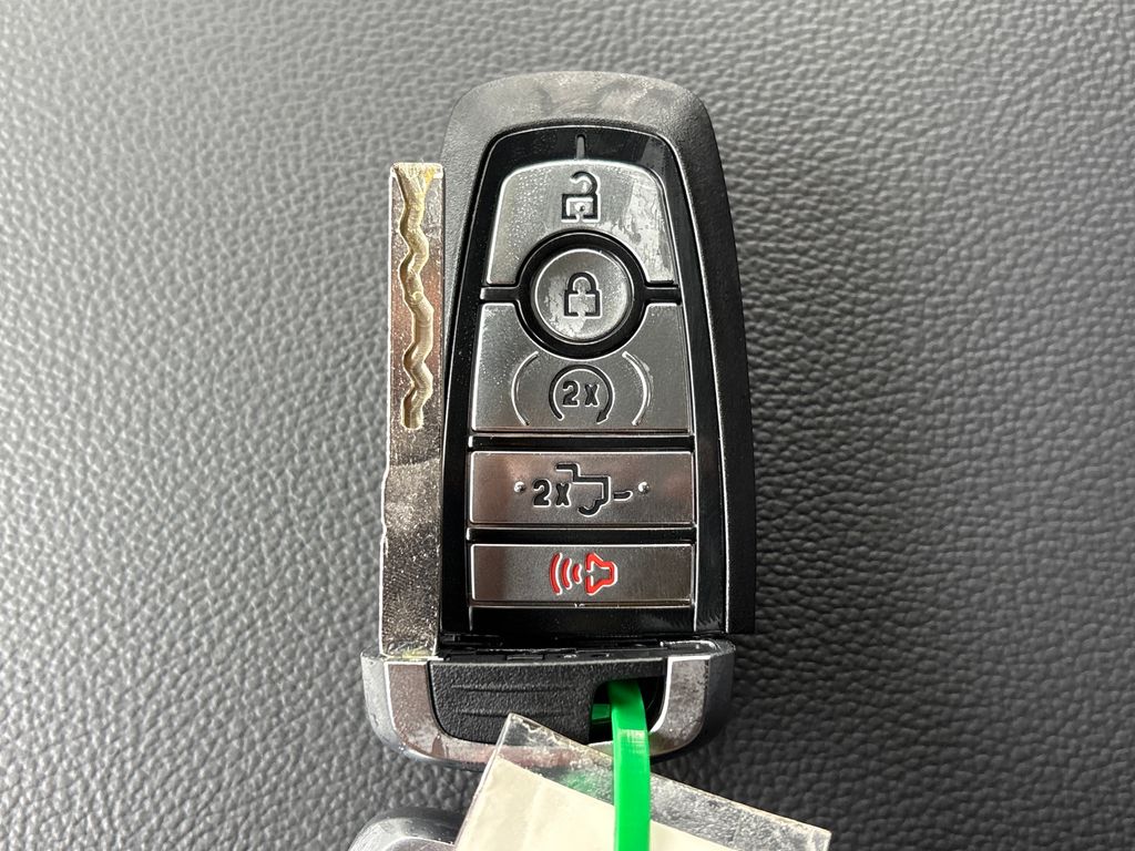 New 2026 White Ford Lariat image 32