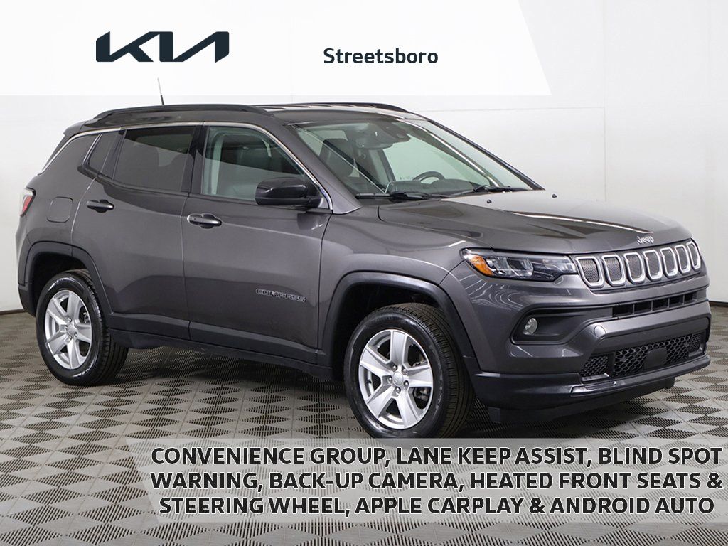 Gray (Granite Crystal Metallic Clearcoat) 2022 Jeep Compass Latitude 4WD SUV / Crossover Four-Wheel Drive 9-Speed Automatic