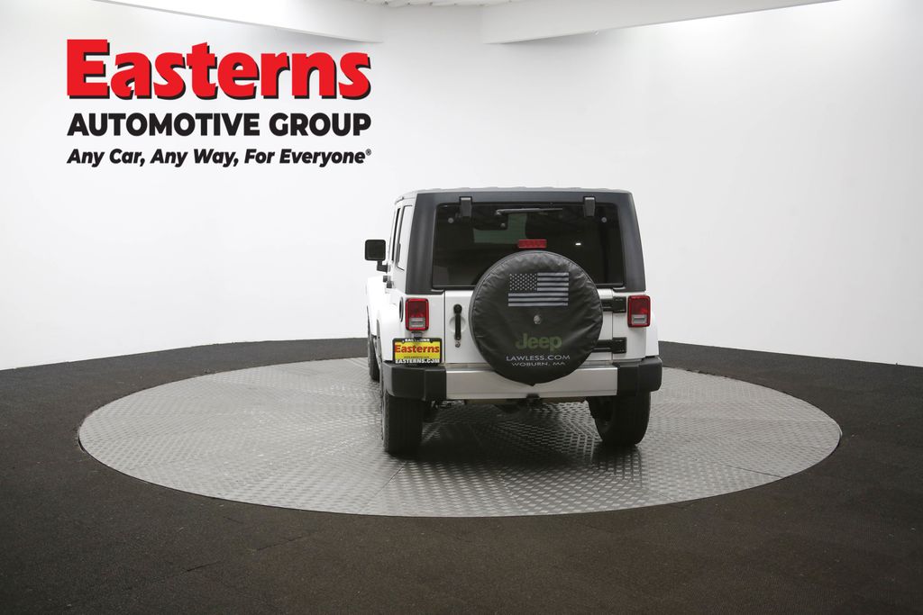Used 2018 White Jeep Unlimited Sahara image 35