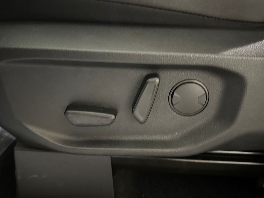 New 2026 White Ford Lariat image 29
