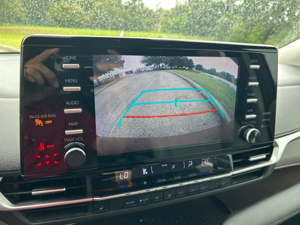 Thumbnail: 2021 Toyota Sienna - 26