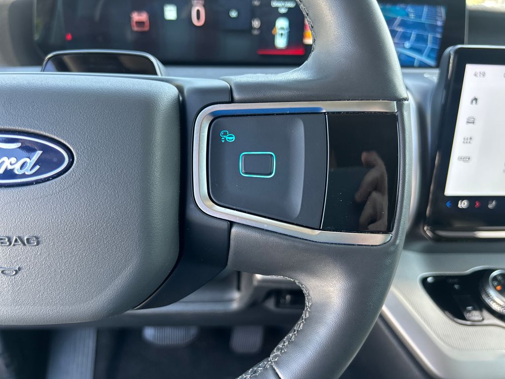 Used 2025 White Ford Active image 22