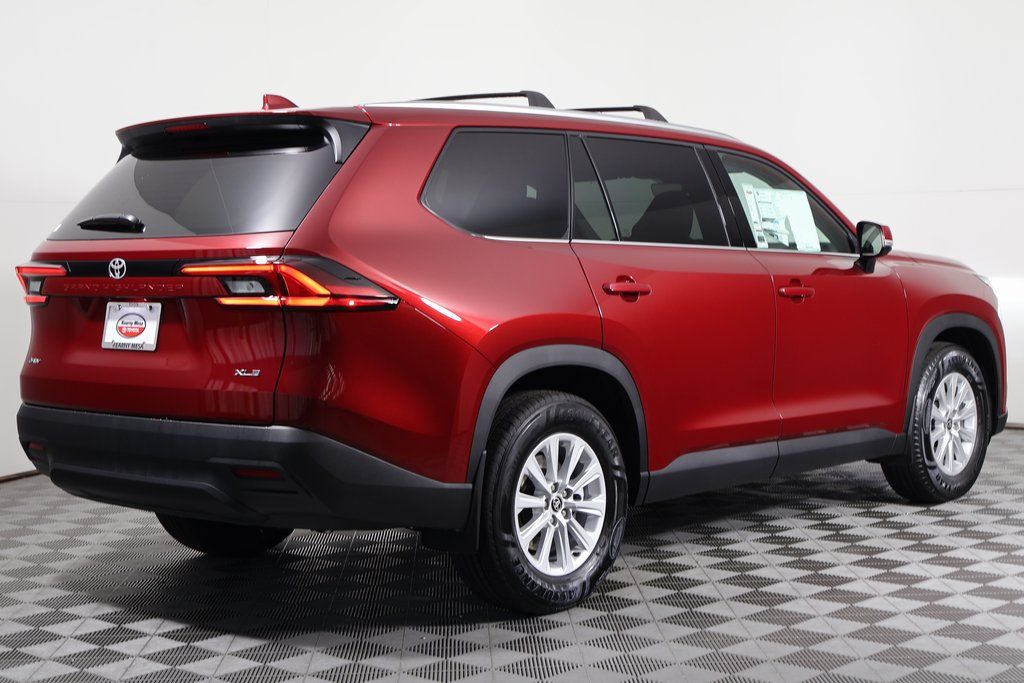 Thumbnail: 2026 Toyota Grand Highlander - 2