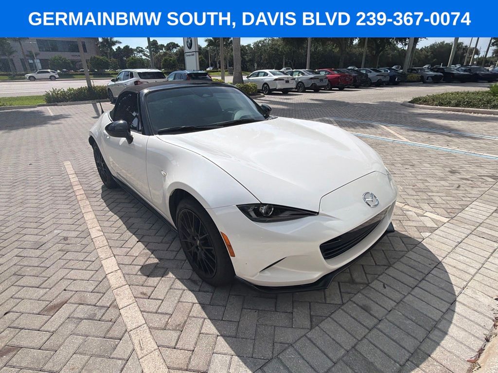 Used 2026 White Mazda Club image 15