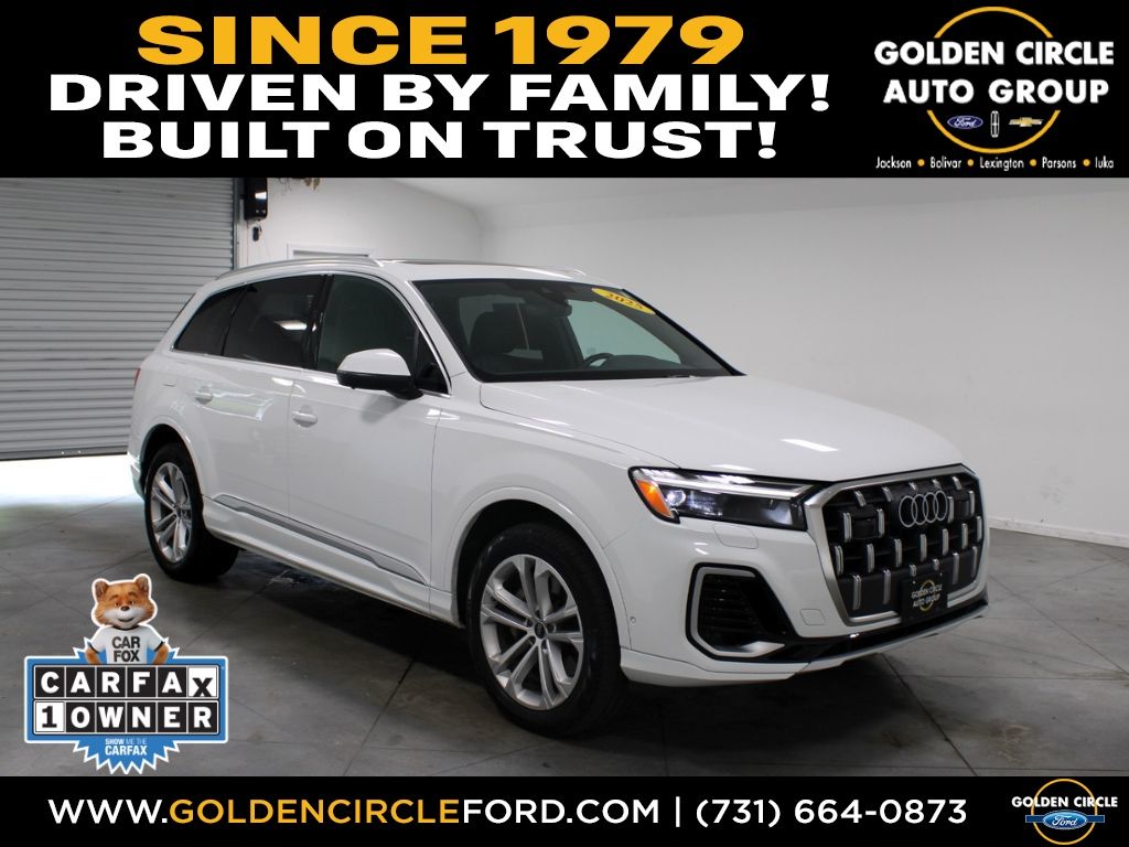 Carrara White 2025 Audi Q7 quattro Premium Plus 55 TFSI SUV / Crossover All-Wheel Drive 8-Speed Automatic