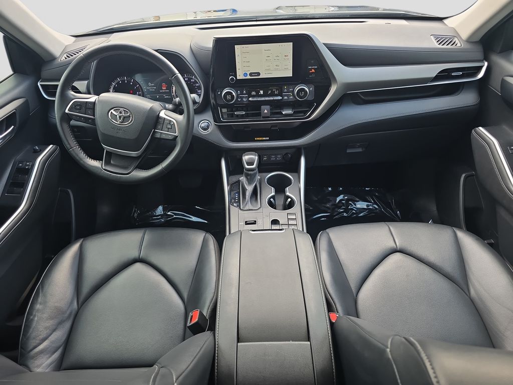 Used 2023 Toyota Highlander SUV