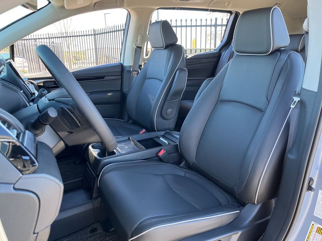Thumbnail: 2026 Honda Odyssey - 26