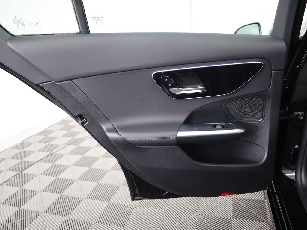 Thumbnail: 2025 Mercedes-Benz C-Class - 27