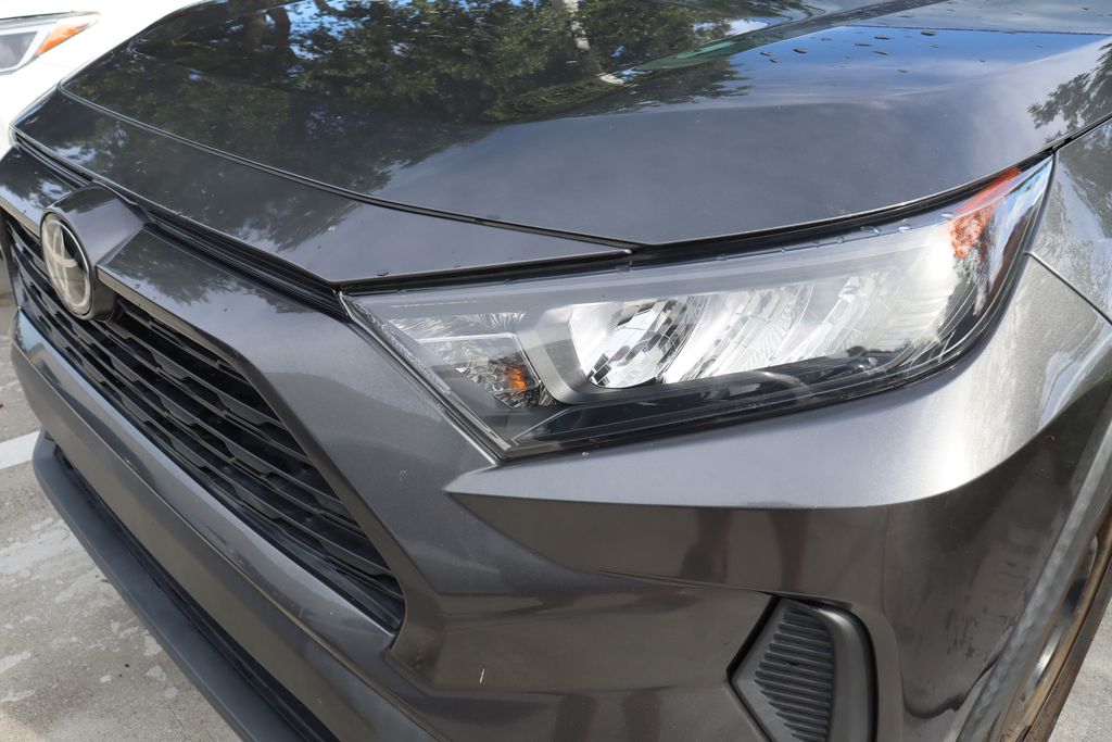 2022 Toyota RAV4 LE 3