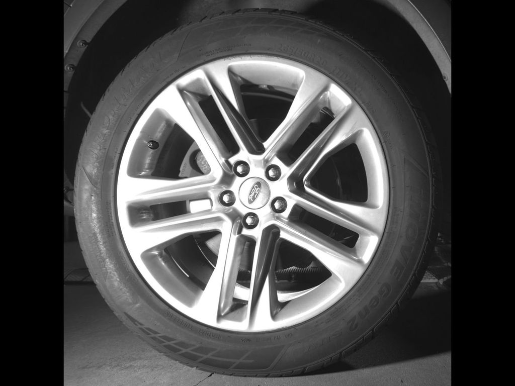 Used 2016 Magnetic Ford XLT image 12