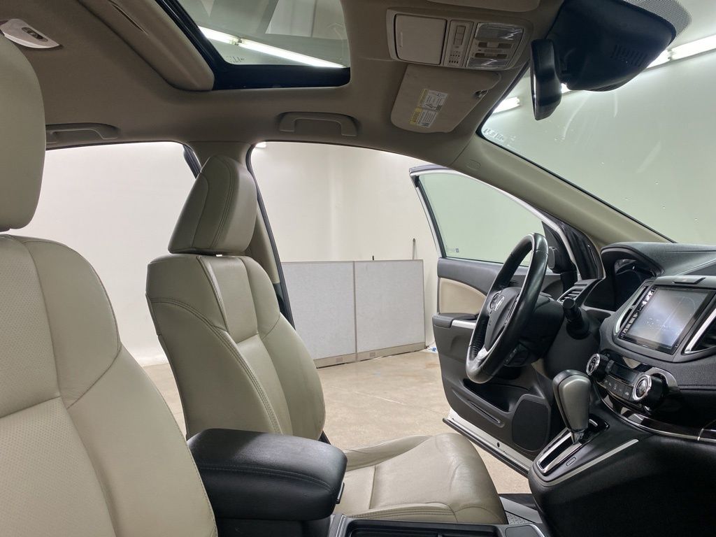 2016 Honda CR-V Touring photo