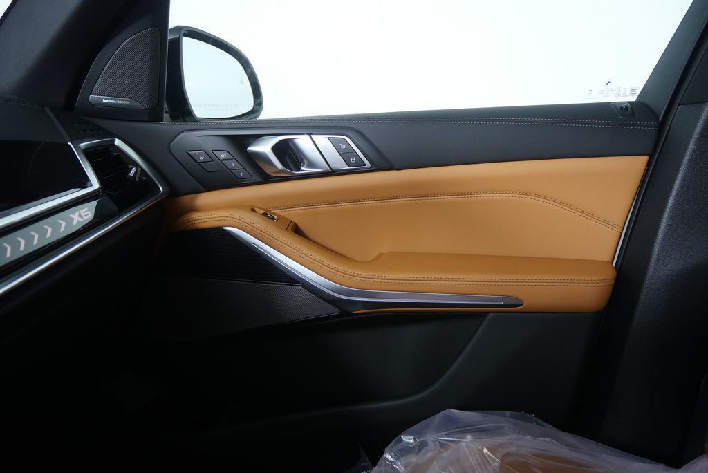 Thumbnail: 2026 BMW X5 - 24