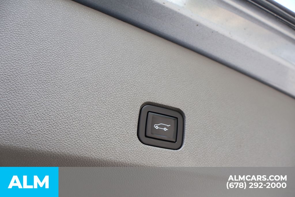 Used 2021 Gray Cadillac Premium Luxury image 23