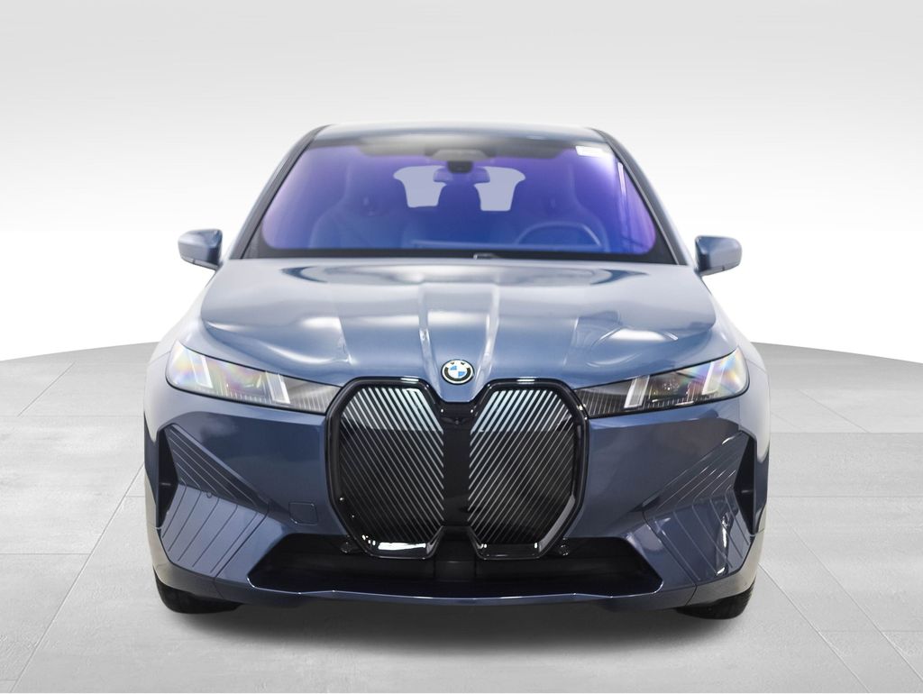 Thumbnail: 2026 BMW iX - 7