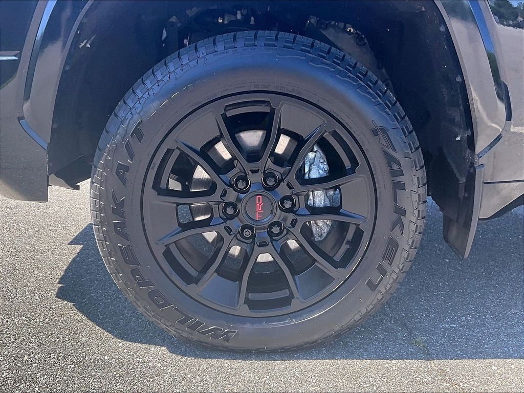 2025 Toyota Tundra — photo 7