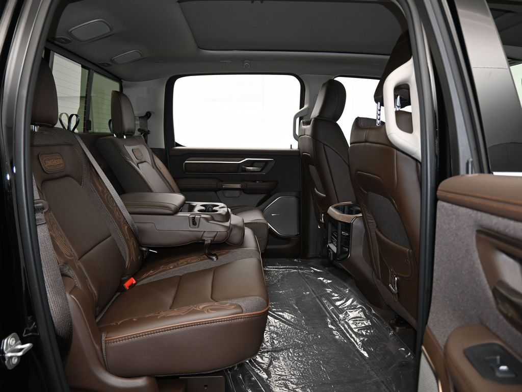 New 2026 Diamond Black Crystal Pearlcoat Ram Limited image 39