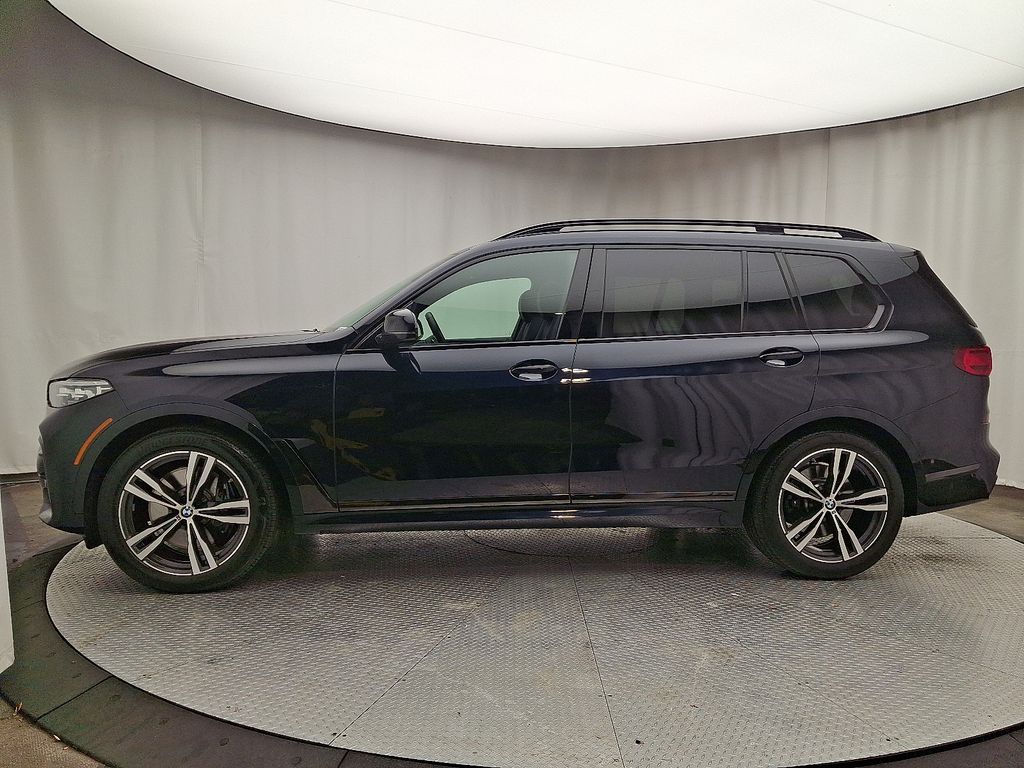 Thumbnail: 2021 BMW X7 - 7