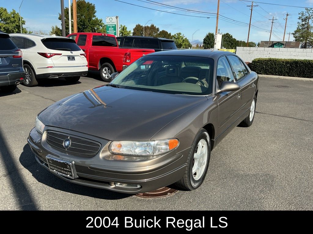 Dark Bronzemist Metallic 2004 Buick Regal Sedan Front-Wheel Drive 4-Speed Automatic Overdrive