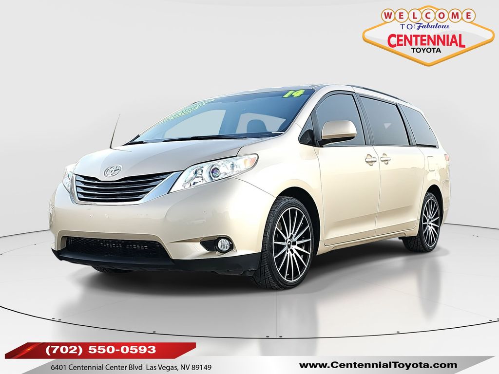 2014 Toyota Sienna XLE 7-Passenger Auto Access Seat